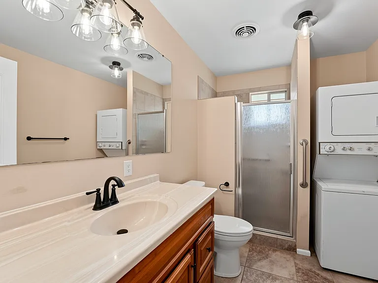 114 S Lesueur — Photo 22