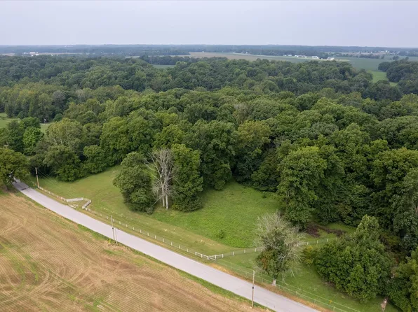 7418 N County Road 600 E, Bainbridge, IN 46105