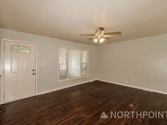 4th image of 3407 N Pleasant St