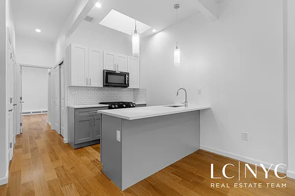 Rented by Keller Williams NYC | media 5
