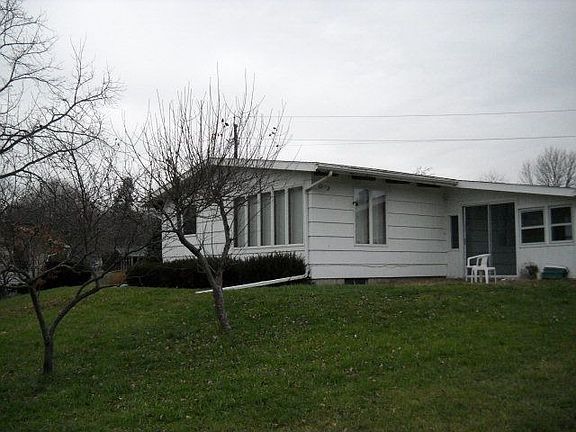 4th image of 133 W Bennett Cir