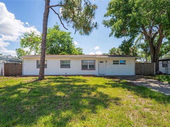 5119 Gateway Dr, Tampa, FL 33615