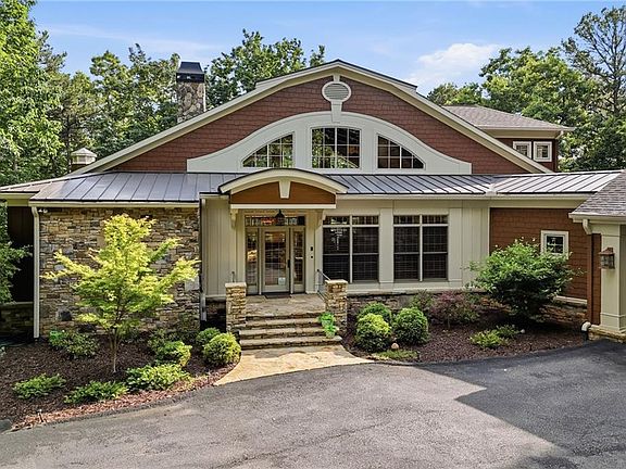 2nd image of 549 Petit Ridge Dr