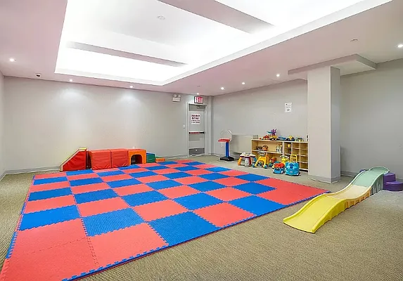 Rented by Douglas Elliman | media 7