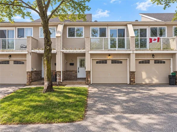 12 Lankin Blvd #12, Orillia, ON L3V 6T2