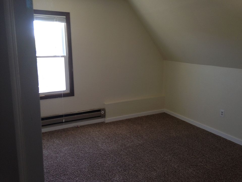 1st image of 2625-29 N Oakland Ave #2625