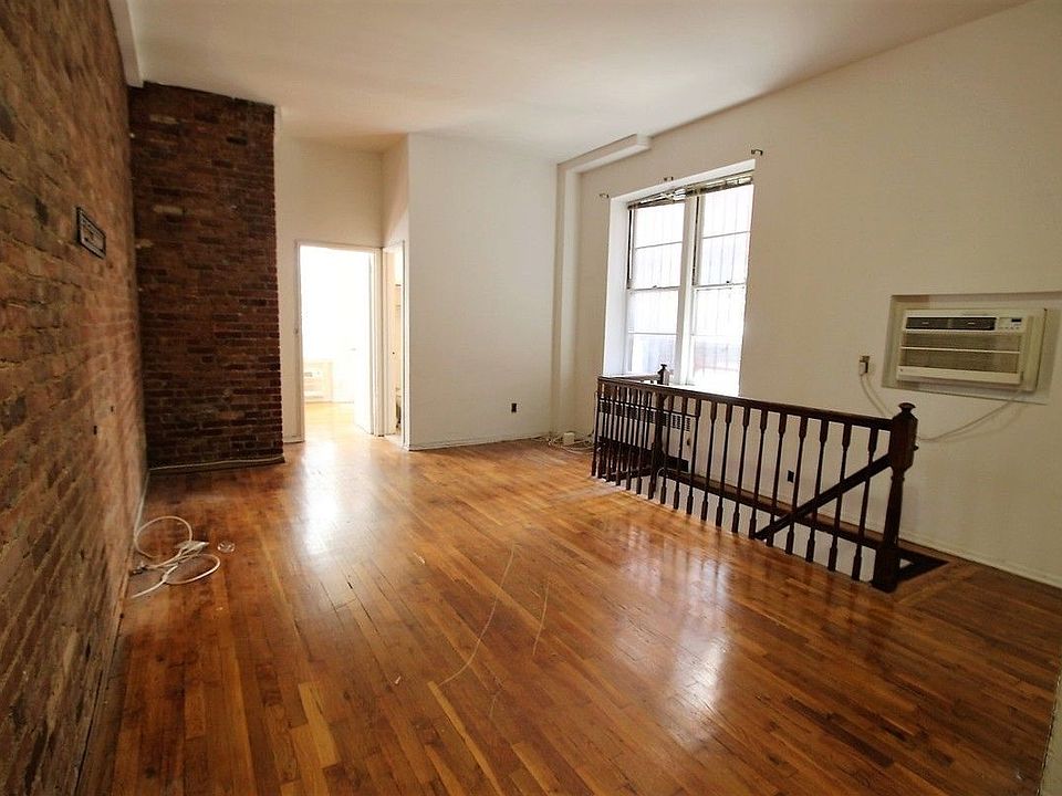 1st image of 206 E 17th St #1