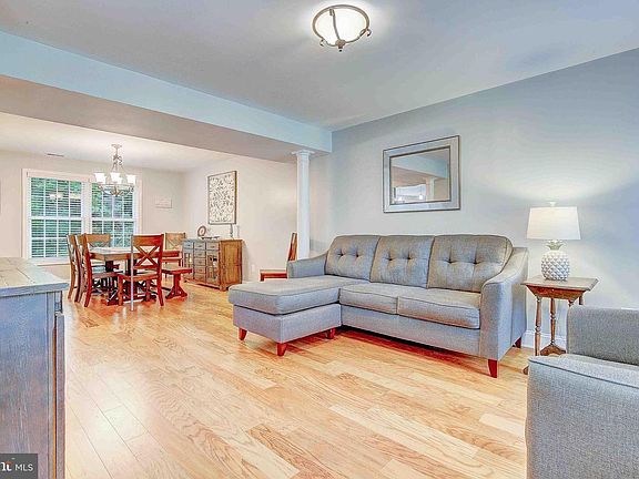 3rd image of 7802 Jandell Ct