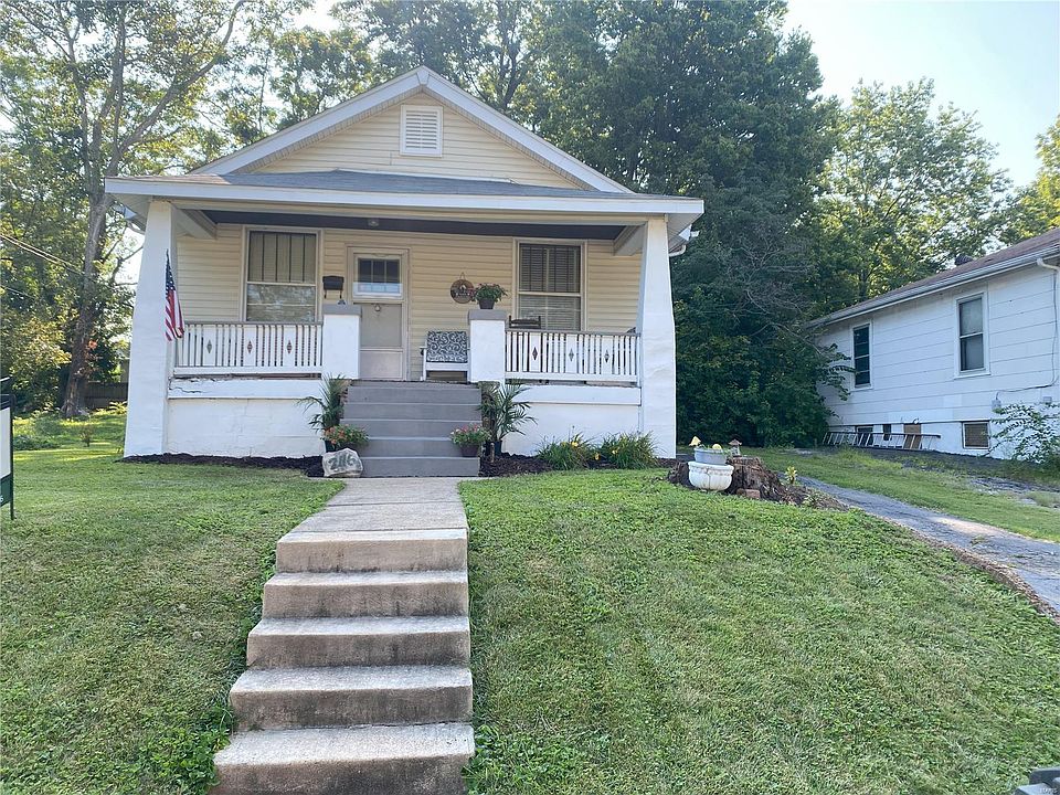 1st image of 2116 Charlack Ave