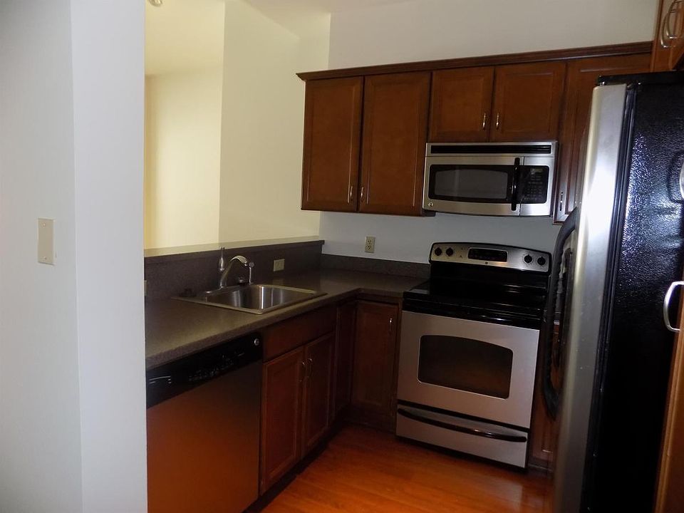 1st image of 210 S 16th St APT 616