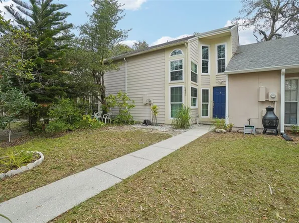 9412 Forest Hills Cir, Tampa, FL 33612