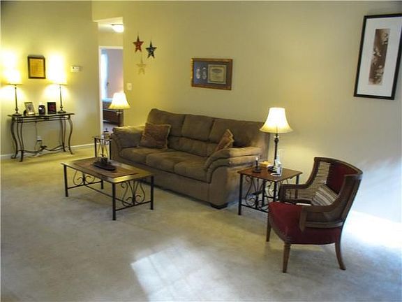 3rd image of 2853 Teakwood Dr