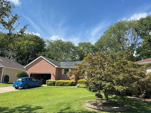 2nd image of 2539 Mission Hills Ct