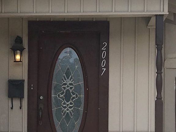 3rd image of 2007 N Timberland Dr