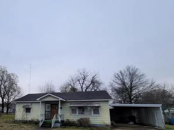 807 Vine St, Kennett, MO 63857