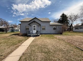 128 S Munsterman St, Appleton, MN 56208