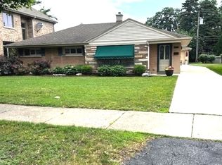 623 Wesley Dr, Park Ridge, IL 60068