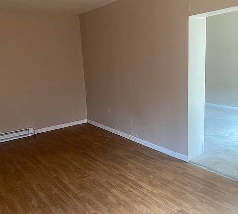5th image of 10 5th St SE APT 2