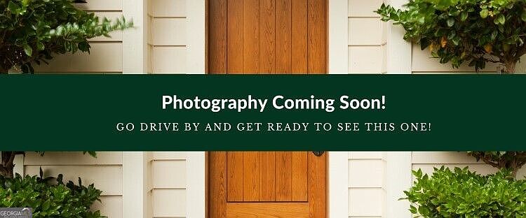 1st image of 631 Broadview Pl NE