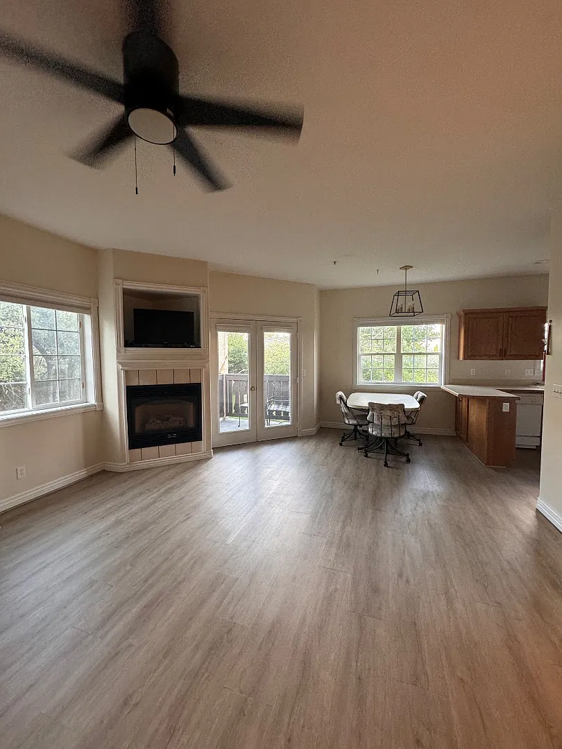 350 N Fairway Drive - G1 and G2 — Photo 2