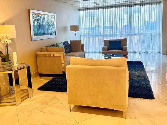 5th image of 3850 Galt Ocean Drive #210