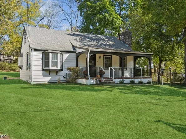 14 Beechwood Pl, Watchung Boro, NJ 07069