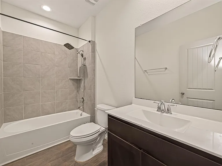 1706 Cooper Bluff Ct — Photo 17