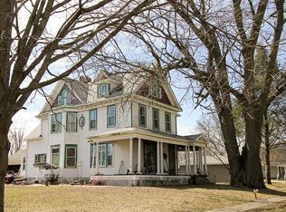 303 W 3rd St, Pomeroy, IA 50575