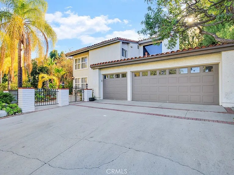 23450 Park Hermosa — Photo 21