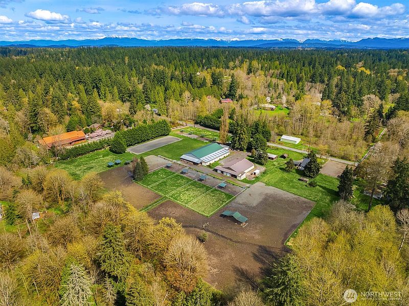 3rd image of 19011 176th Avenue NE