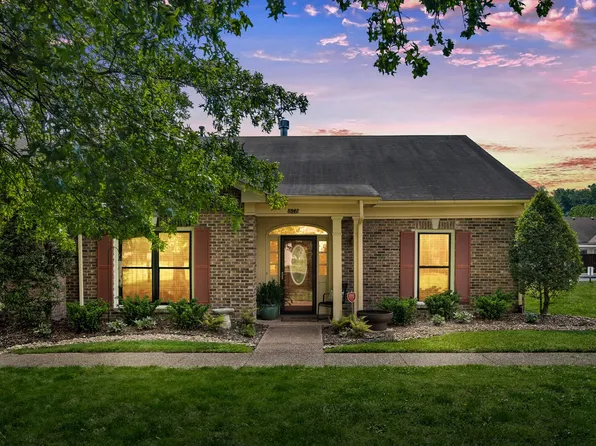 8542 Sawyer Brown Rd, Nashville, TN 37221