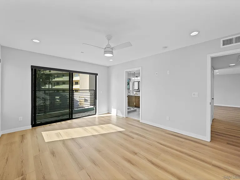 325 Citrus Ave #2 — Photo 14