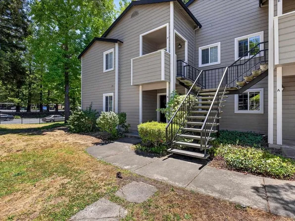 660 Canyon Oaks Dr APT B, Oakland, CA 94605