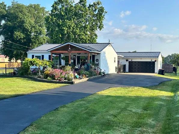 142 Cynthia St, Heath, OH 43056