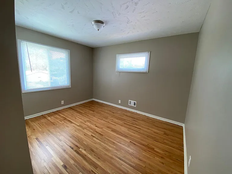 7311 N 36th Avenue Cir — Photo 11