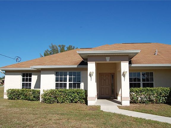 3rd image of 2437 NW 9th St