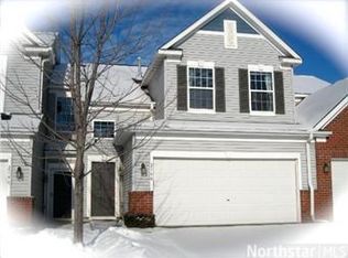 2748 Spy Glass Dr, Chaska, MN 55318