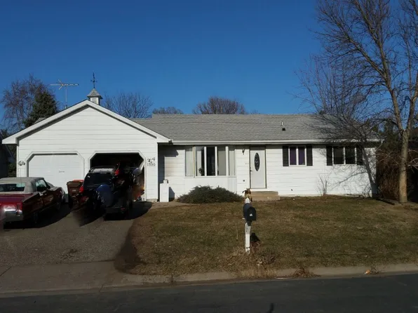 1390 Roosevelt Rd, Hastings, MN 55033