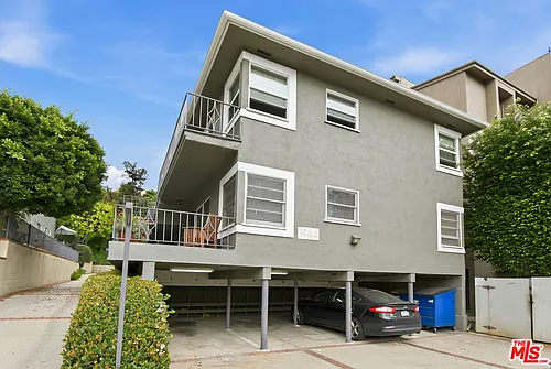 1944 S Beverly Glen Blvd #3 Photo 1 1944 S Beverly Glen Blvd #3 Photo 1