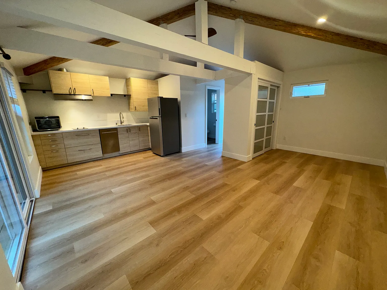 Studio, $2,995 — Photo 3
