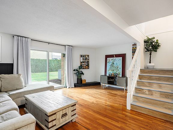 2nd image of 1050 Springfield Rd #132