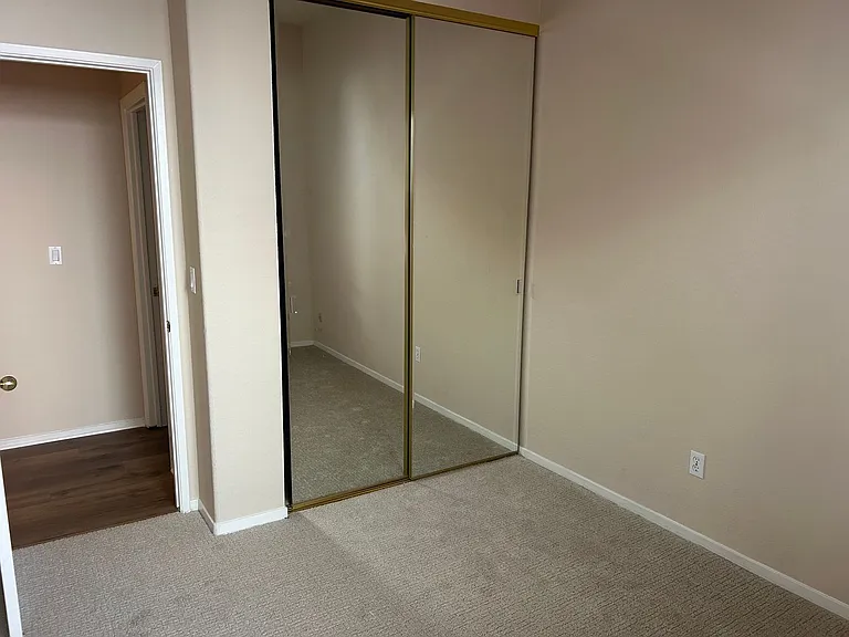 580 Creekwood Ct — Photo 13