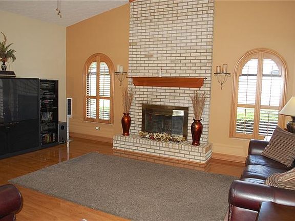 5th image of 2715 Buckhorn Oaks Dr