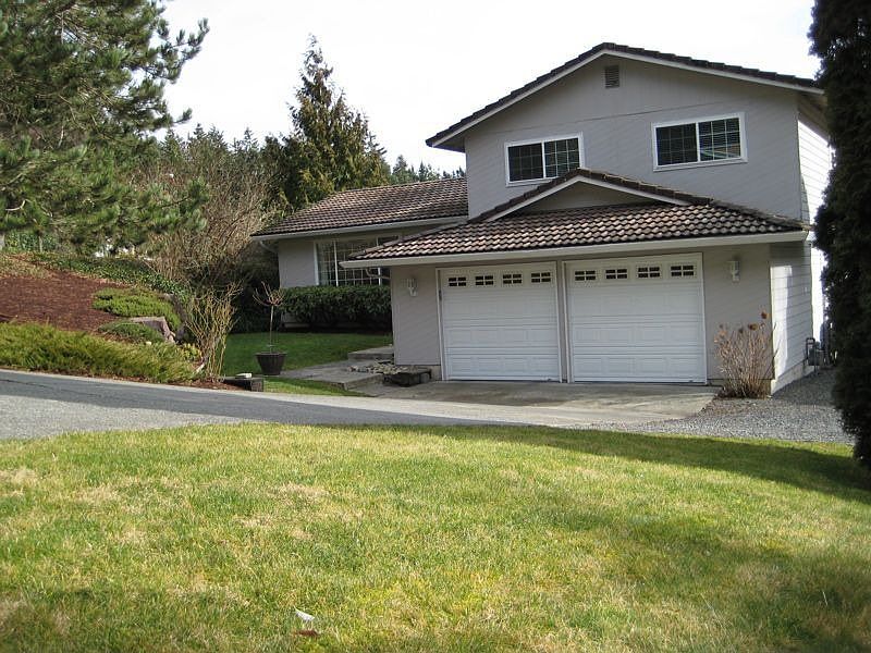 1st image of 17105 Meadowdale Dr