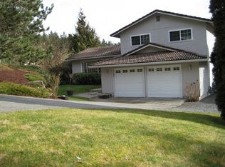 17105 Meadowdale Dr, Lynnwood, WA 98037