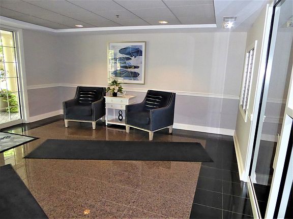 4th image of 126 Day St APT 305