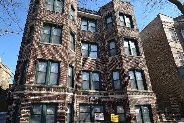 1st image of 3845 N Greenview Ave #Ig3s
