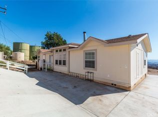 11242 Barca Dr, Sylmar, CA 91342