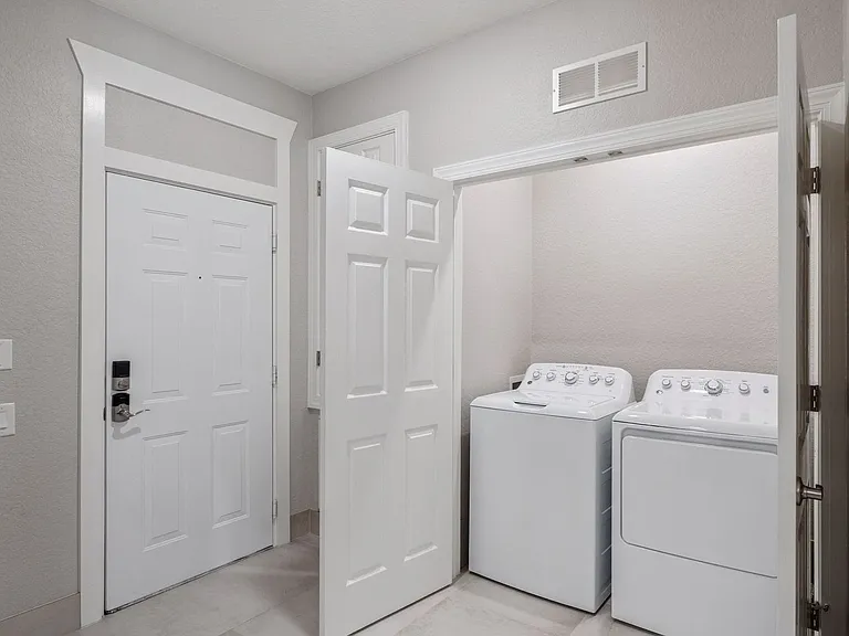 2484 San Tecla St #105 — Photo 23