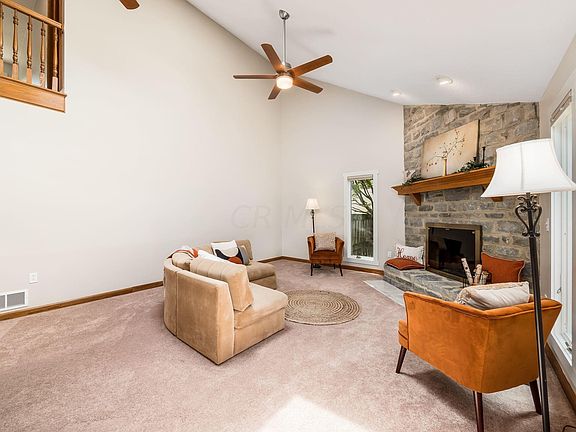 5th image of 126 Walcreek Dr E